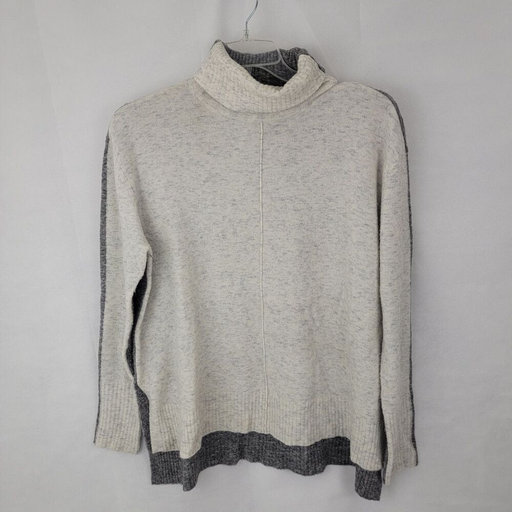 ATHLETA Womens Turtleneck Sweater Sz M Transit GRAY Merino Wool Boxy Cozy READ